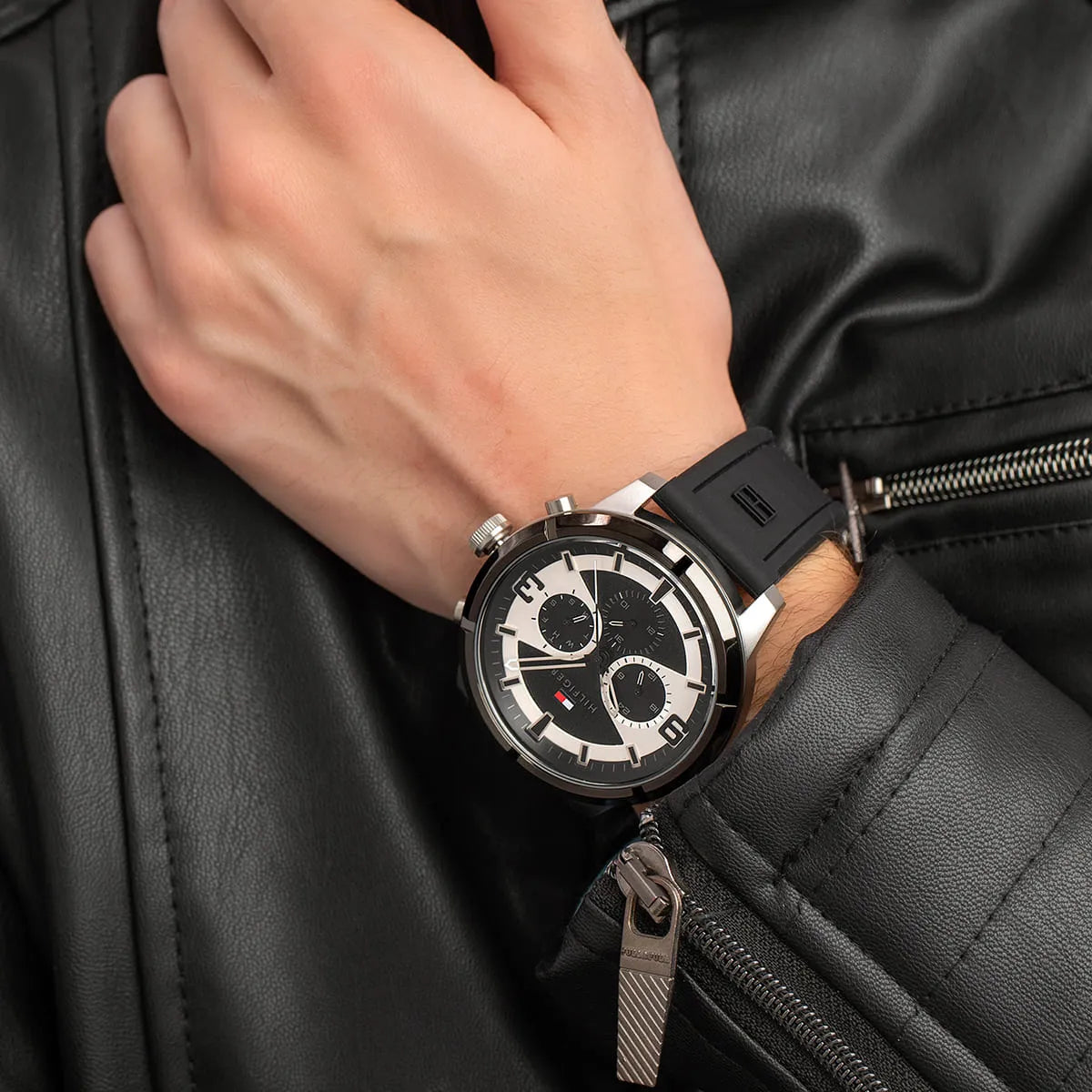Tommy Hilfiger Men’s Quartz Black Silicone Strap Black Dial 50mm Watch 1792074
