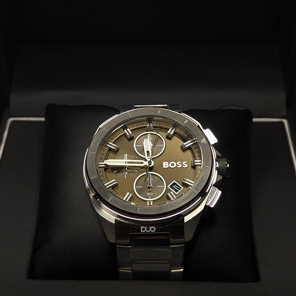 Hugo Boss Men’s Quartz Silver Stainless Steel Green Dial 44mm Watch 1513951